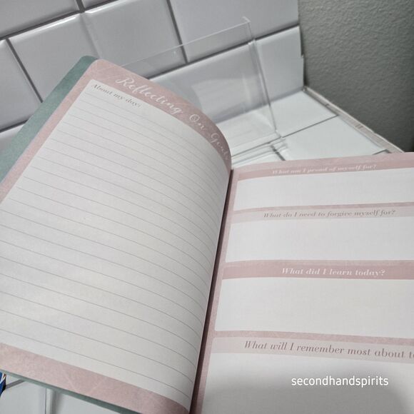 Guided Journal Undated by Molly And Rex A Journal Of Reflection W Pen /Holder - Picture 4 of 9